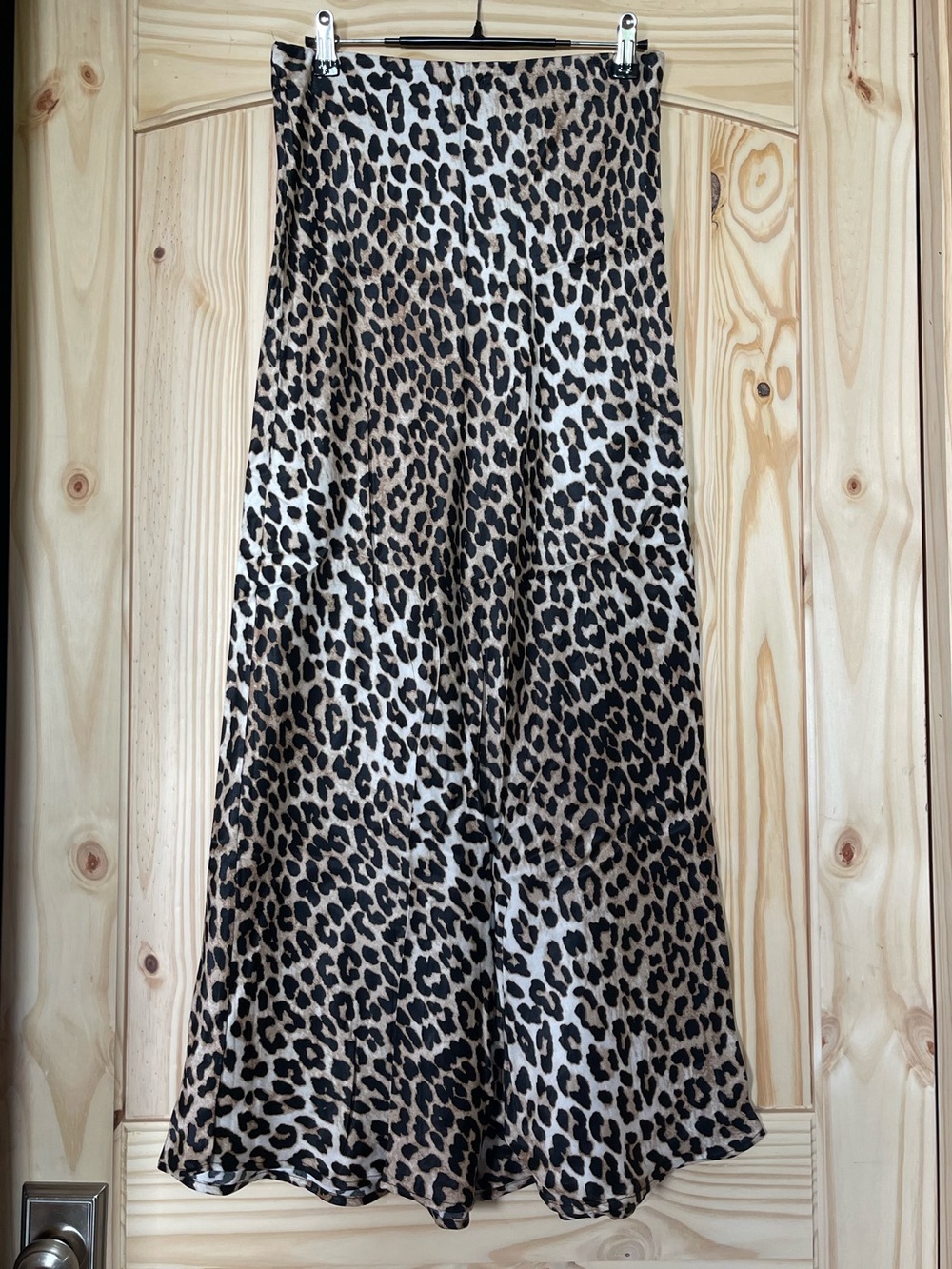 H&M Leopard Print Long Skirt